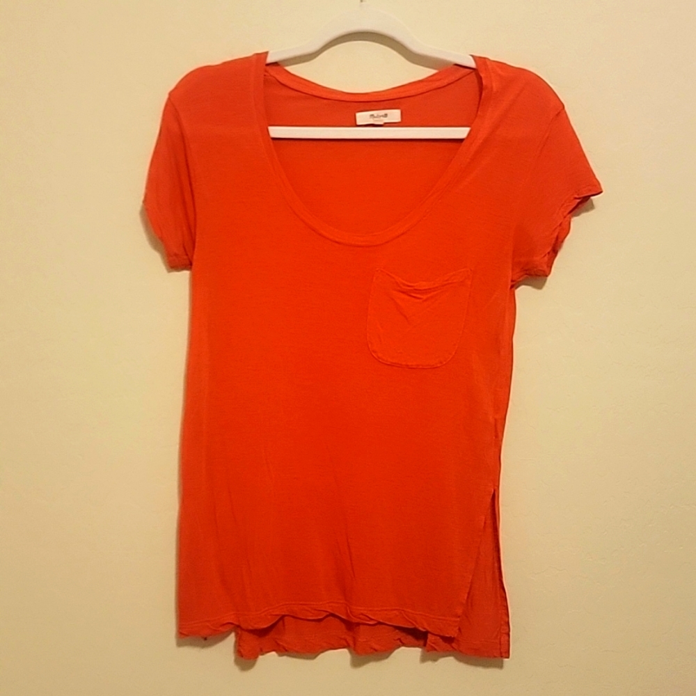 Madewell coral/red round Neck Short Sleeve Tshirt with pocket on front!